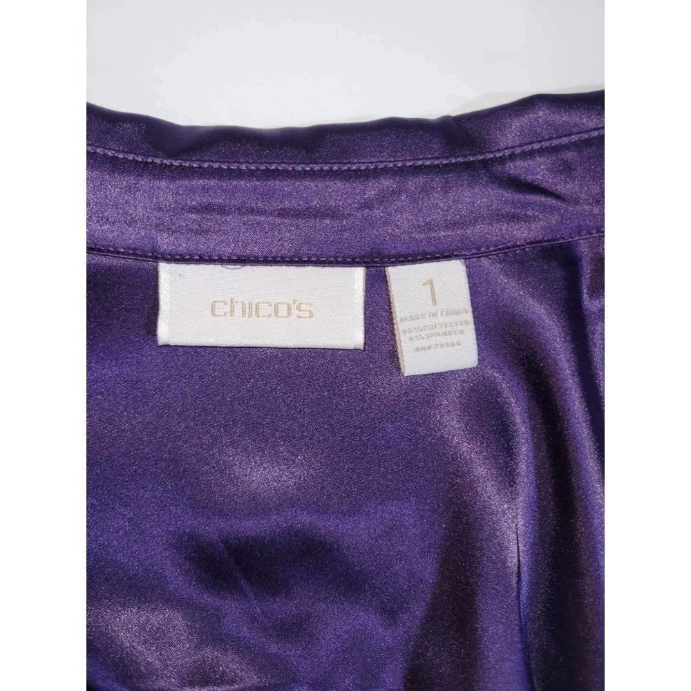 Chico's Women's Long Sleeved Pin Tuck Front Purple Satin Tunic sz. 1 - Picture 4 of 5